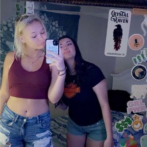 Meet your Posher, Olivia